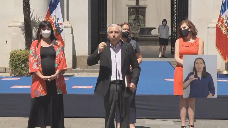 230221-08 VOCERÍA PRESIDENTE COLEGIO PROFESORES TRAS REUNIÓN CON PRESIDENTE PIÑERA 03