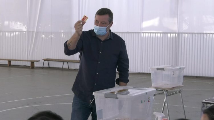 130621-08 VOTACIÓN SEBASTIÁN SICHEL 05