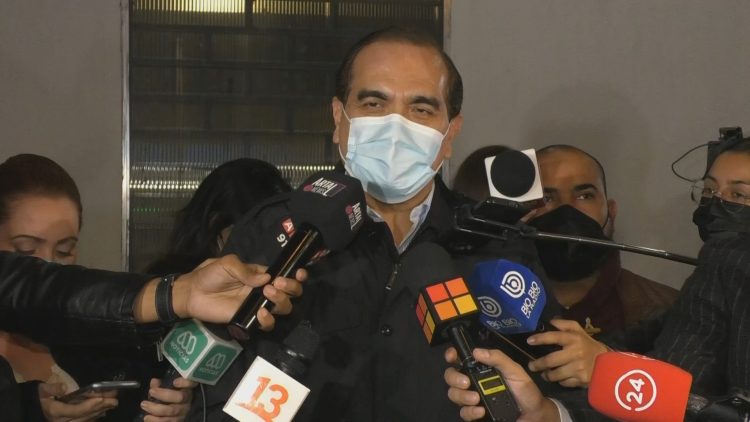 130621-21 CARLOS MALDONADO EN LA DC 01