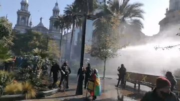 040721-38 INCIDENTES PLAZA DE ARMAS 01