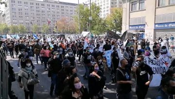 131021-02 MARCHA COLEGIO DE PROFESORES 1 (1)