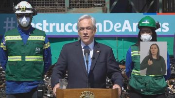 111121-03 PRESIDENTE PIÑERA PARTICIPA EN DESTRUCCION DE ARMAS 01