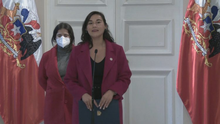 280622-01 LA MINISTRA DEL INTERIOR Y LA MINISTRA DE LA MUJER FIRMAN CONVENIO QUE PERMITIRÁ QUERELLARSE EN CASOS DE DELITOS DE ALTA CONNOTACIÓN PÚBLICA 02