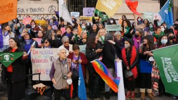 280722-05 ORGANIZACIONES FEMINISTAS Y DISIDENTES ANUNCIAN SU APOYO AL APRUEBO 02
