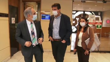 060922-12 APOYO PARLAMENTARIOS VIENDO CAMBIO DE MANDO 05