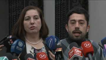 130922-04 PUNTO DE PRENSA PAULINA VODANOVIC Y MARCO VERLARDE 00