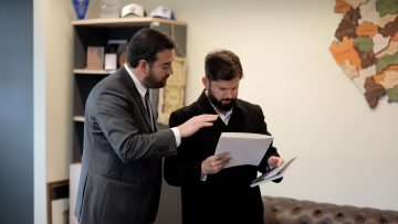 091122-02 PRESIDENTE BORIC SE REÚNE CON EL GOBERNADOR DE LA ARAUCANÍA 03