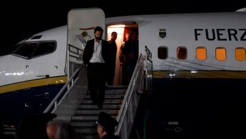 230123-A01 PRESIDENTE BORIC LLEGA A ARGENTINA A LA CEPAL 03