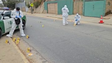 26032304 APOYOS DEL OPERATIVO DEL ASESINATO DE CARABINERA EN QUILPUÉ (01)