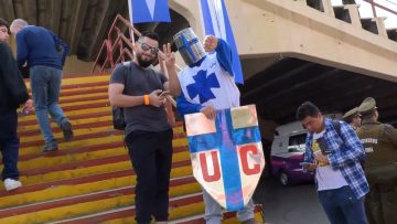 150423DEP02 APOYO PREVIA DEL PARTIDO ENTRE UNIVERSIDAD CATÓLICA Y COLO-COLO (03)
