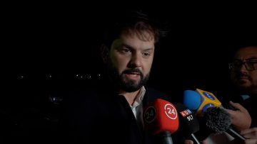 05052301 DECLARACIONES PRESIDENTE BORIC AL LLEGAR A MAGALLANES 04 (1)