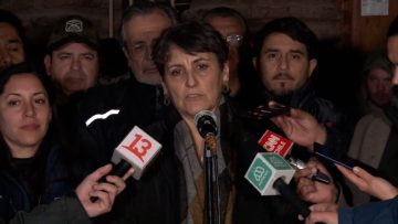 22082310 VOCERÍA MINISTRA DE SALUD EN EL CAJÓN DEL MAIPO 07