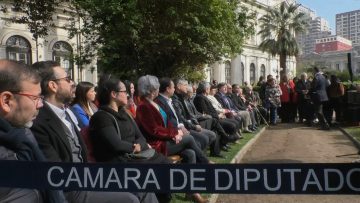 14092312 PLACA CONMEMORATIVA QUE RECUERDA A DIPUTADOS DETENIDOS DESAPARECIDOS EL 11 DE SEPTIEMBRE 05