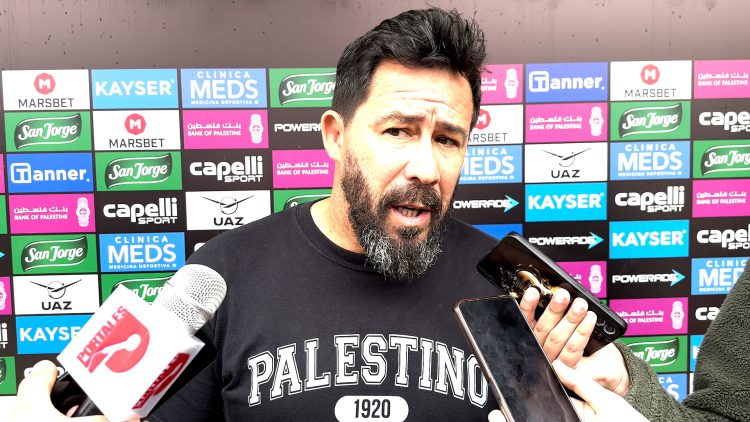 230923DEP02 CONFERENCIA DE PRENSA POST PARTIDO DEL DT DE PALESTINO, PABLO SÁNCHEZ 02