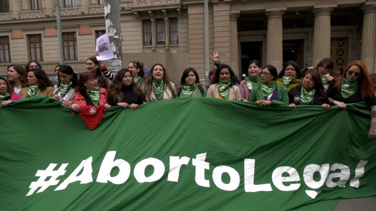 28092307 VOCERÍA DE FRENTES FEMINISTAS POR ABORTO EN 3 CAUSALES 09