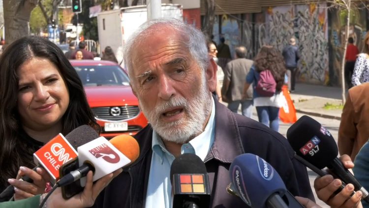 30092307 DECLARACIONES DEL MINISTRO DE VIVIENDA, CARLOS MONTES 02