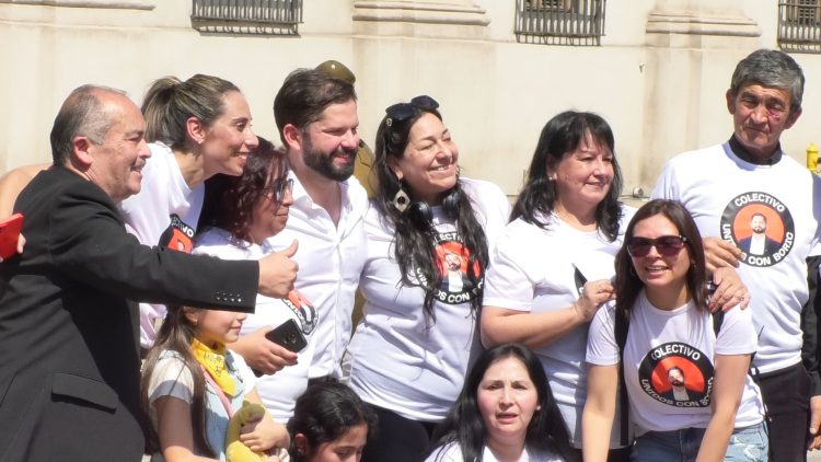 30092315 IMÁGENES DE APOYO DE LA CONCENTRACIÓN A FAVOR DEL PRESIDENTE GABRIEL BORIC 10