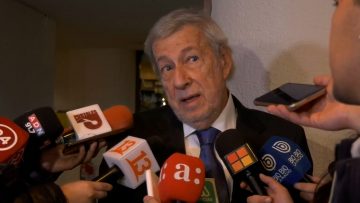 DECLARACIONES DEL MINISTRO DE RELACIONES EXTERIORES, ALBERTO VAN KLAVEREN V 02