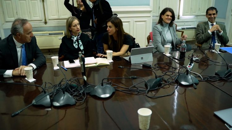 041023CC06 IMÁGENES DE APOYO REUNIÓN CHILE VAMOS 02