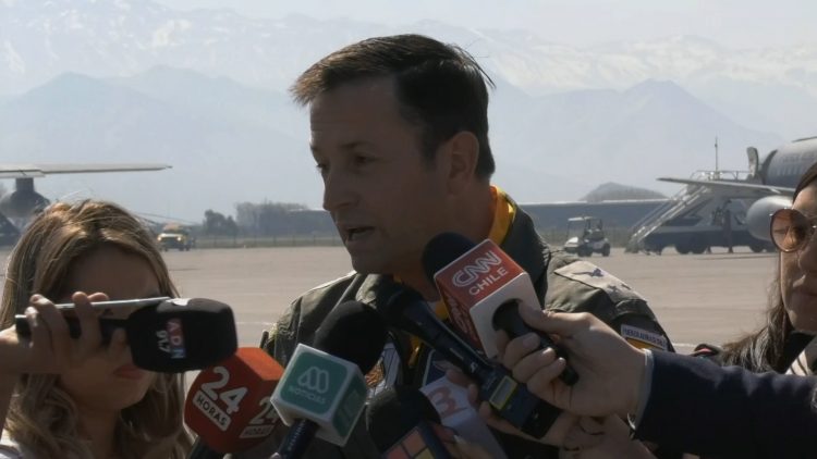09102302 DECLARACIONES DEL GENERAL ANDRÉS LEIVA POR VUELO HUMANITARIO 02