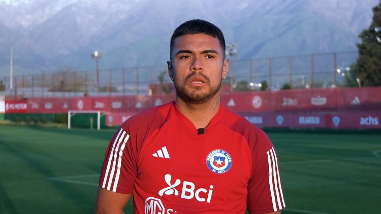 091023DEP03 DECLARACIONES DEL SELECCIONADO NACIONAL PAULO DÍAZ 01