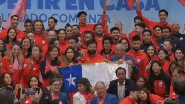 10102311 PRESIDENTE RECIBE A DEPORTISTAS DEL TEAM CHILE 18