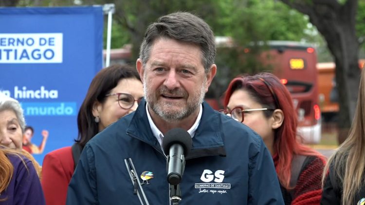 181023DEP01 GOBERNADOR DE SANTIAGO Y MINISTRO DEL DEPORTE INAUGURAN PAVIMENTACIÓN EN AV CAMPO DE DEPORTES 07 (1)