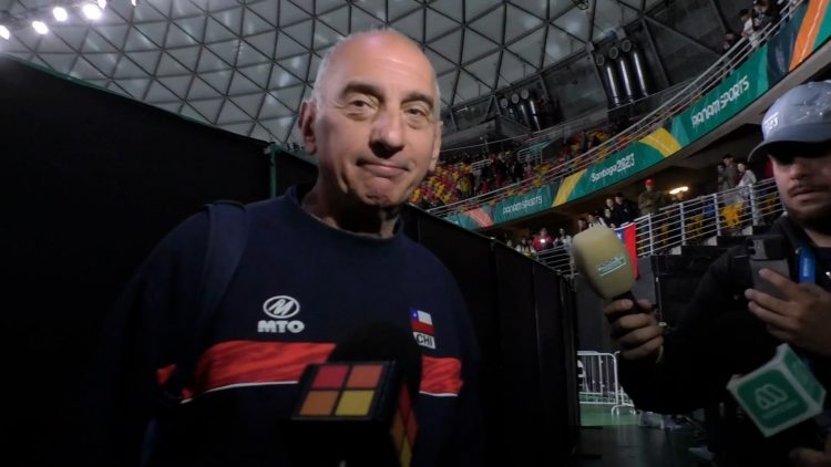 021123PAN02 DECLARACIONES DEL ENTRENADOR DE VOLEIBOL DEL TEAM CHILE 02