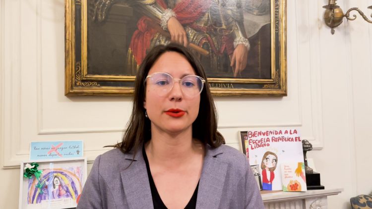 16112317 DECLARACIONES DE ALCALDESA DE SANTIAGO POR PARO DE FUNCIONARIOS 03