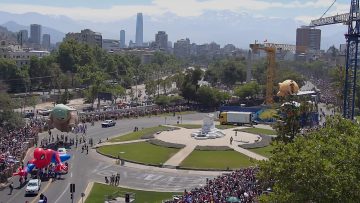 03122307 APOYOS PARIS PARADE 02