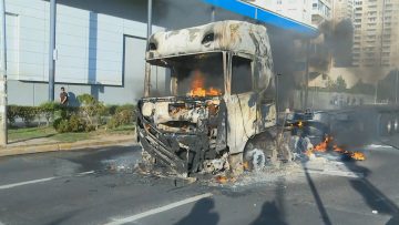 03022405 APOYO CAMIÓN QUEMADO 02