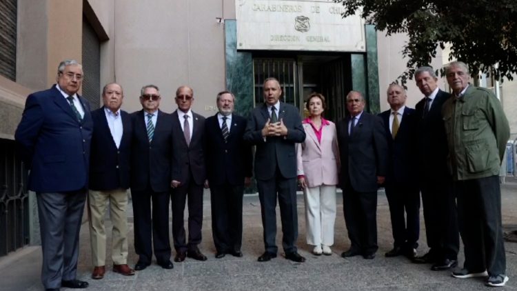 27042434 DECLARACIÓN DEL GENERAL FERNANDO VERA, PRESIDENTE DEL CUERPO DE GENERALES DE CARABINEROS 05