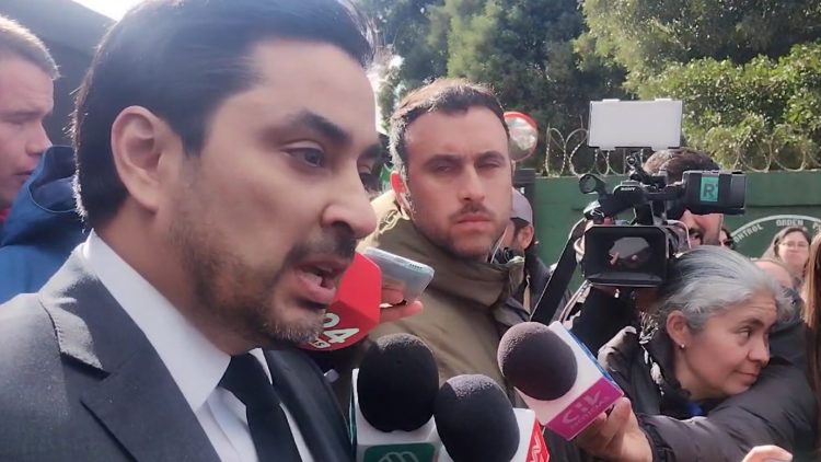 27042435 DECLARACIONES DIPUTADO CARTER EN LOS ALAMOS 09