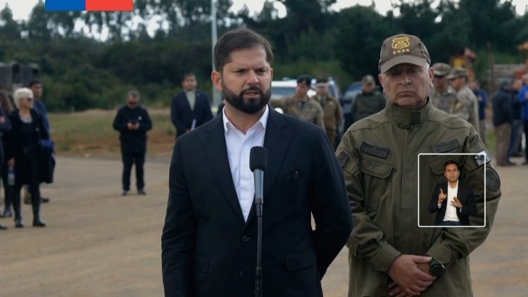 27042438 DECLARACIÓN PRESIDENTE BORIC Y GENERAL YAÑEZ10