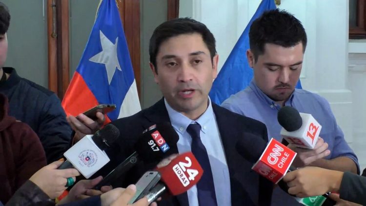 29042417 DECLARACIONES DIPUTADO MIGUEL CALISTO EN EL EX CONGRESO 01