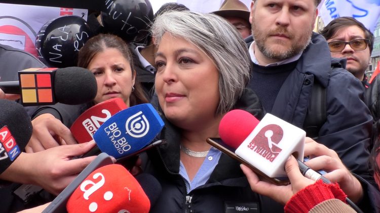 01052408 MINISTRA JEANNETTE JARA EN MARCHA POR EL DÍA DEL TRABAJADOR 01