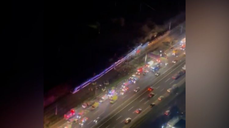 20062403 APOYO TOMA AEREA CHOQUE DE TRENES SAN BERNARDO 04