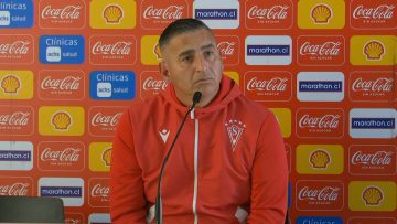 230624DEP03 CONFERENCIA DE PRENSA DT SANTIAGO WANDERERS JAIME GARCÍA 01