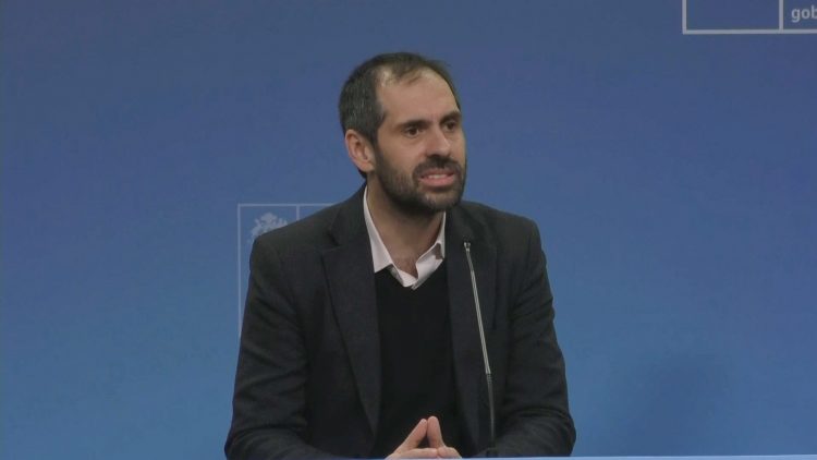 28062408 GOBIERNO INFORMA 01