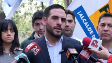 03072405 DECLARACIONES DEL CANDIDATO A ALCALDE POR RECOLETA FELIPE CRUZ 04 (1)