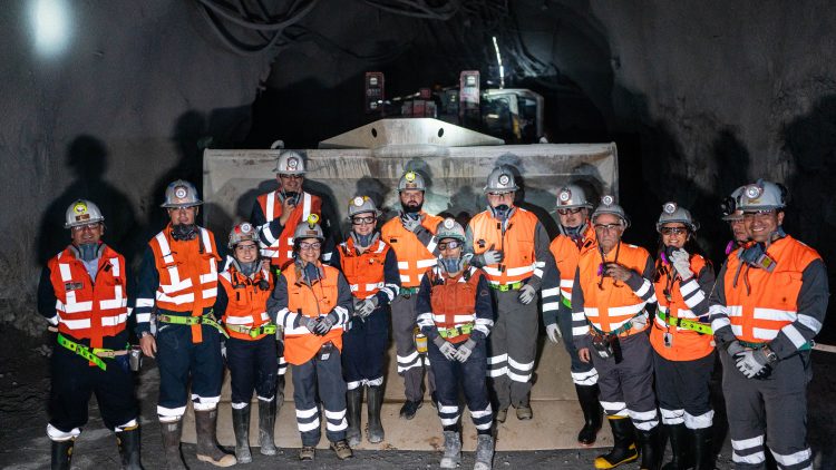 11072416 APOYOS VISITA PRESIDENTE BORIC A LA MINA SUBTERRÁNEA Y RECORRIDO POR EL CIO DE CHUQUICAMATA 25