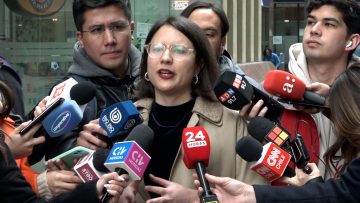 05082408 DECLARACIONES ALCALDESA DE SANTIAGO TRAS PRESENTAR RECLAMO ANTE LA SEC 1