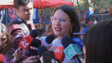 25082405 DECLARACIONES DE LA ALCALDESA DE SANTIAGO, IRACÍ HASSLER 05