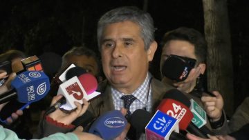 28022413 PUNTO DE PRENSA ABOGADO JUAN PABLO HERMOSILLA 01