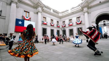 18092411 APOYO ESQUINAZO EN LA MONEDA 03