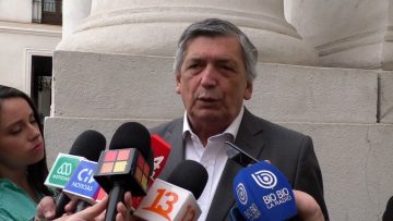 25102412 DECLARACIONES LAUTARO CARMONA EN LA MONEDA 02