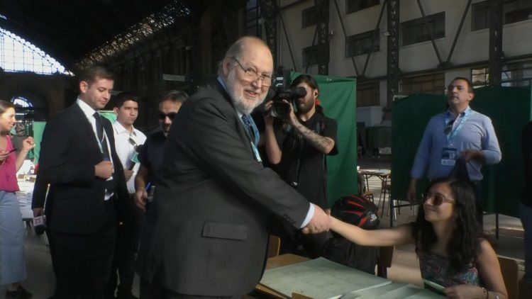 26102448 VOTACIÓN ANDRÉS TAGLE 04