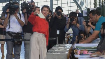 27102403 VOTACIÓN CAROLINA TOHÁ 02