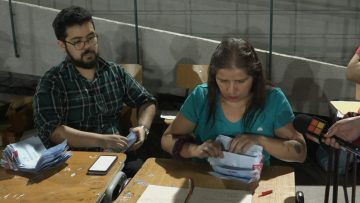27102444 RESULTADOS CONTEO DE VOTOS DE MESA EN SANTIAGO 01