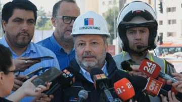 02112403 AUTORIDADES E INFORME VIAL POR FERIADO Y DESVÍOS EN PLAZA ITALIA01